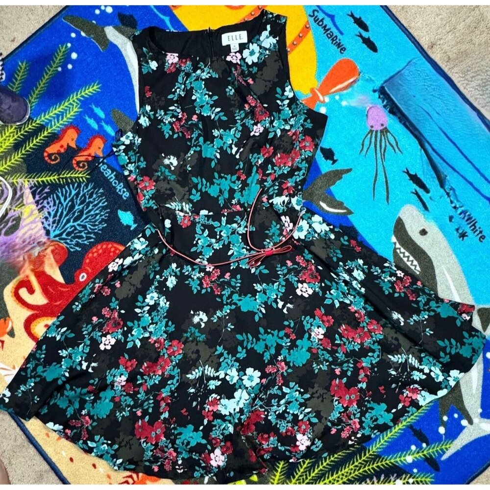 Elle Dress Black Pink Floral Size M Pleated Sleeveless Knee Length VGUC